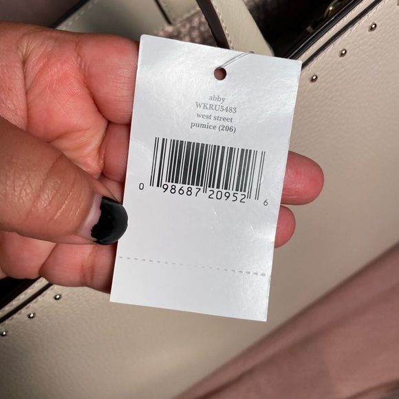 Abby West Pumice Street Bag - Picture 5 of 6